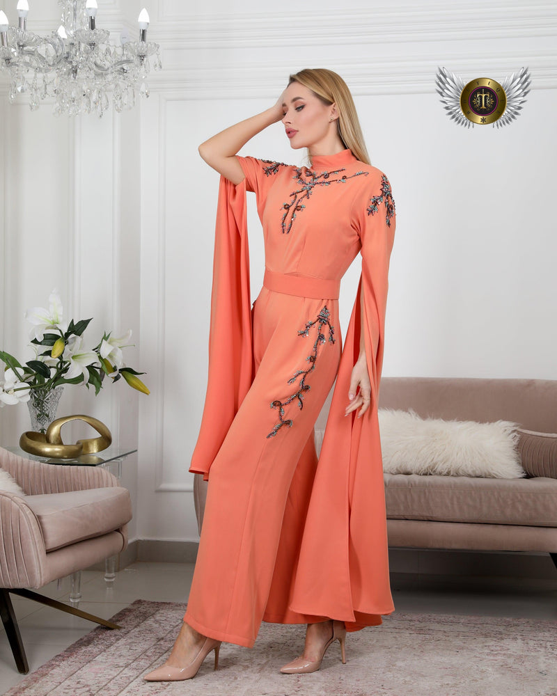 أطقم نسائية فاخرة - طقم جيمسوت كريب يدوي بقطعتين - tahaniboutique