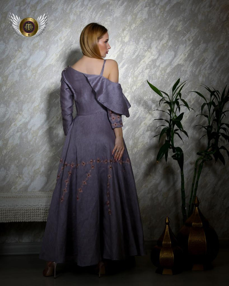 فستان سهرة فاخر من لينن بيور سيلك - تصميم يدوي